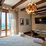 Casa Realia Bed and Breakfast 4*