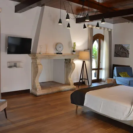 فندق مبيت وإفطار Casa Realia 4*