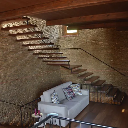 Casa Realia 4*