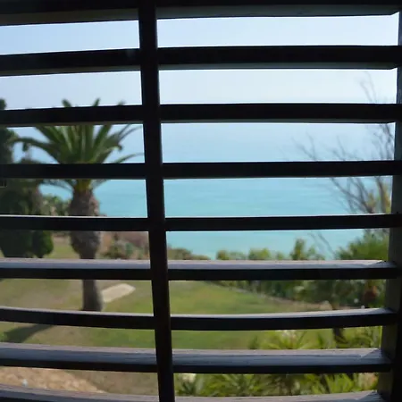 Casa Realia 4*