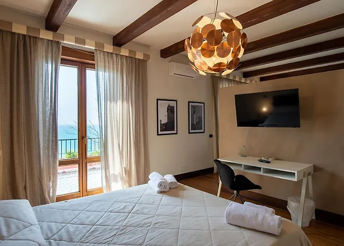 Casa Realia ベッド・アンド・ブレックファスト 4*